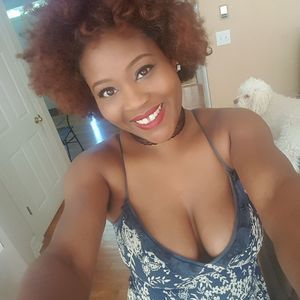 Meet your Posher, Camille